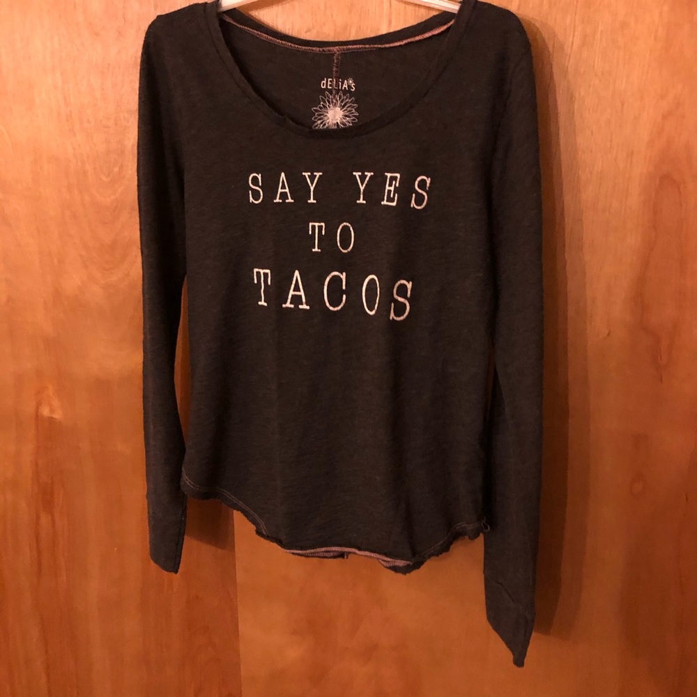 Long sleeve tee